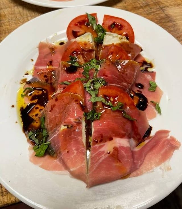 Tomato, Mozzarella, Prosciutto.